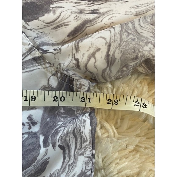 Marble grey rain / windbreaker pullover. size large. - Picture 5 of 7